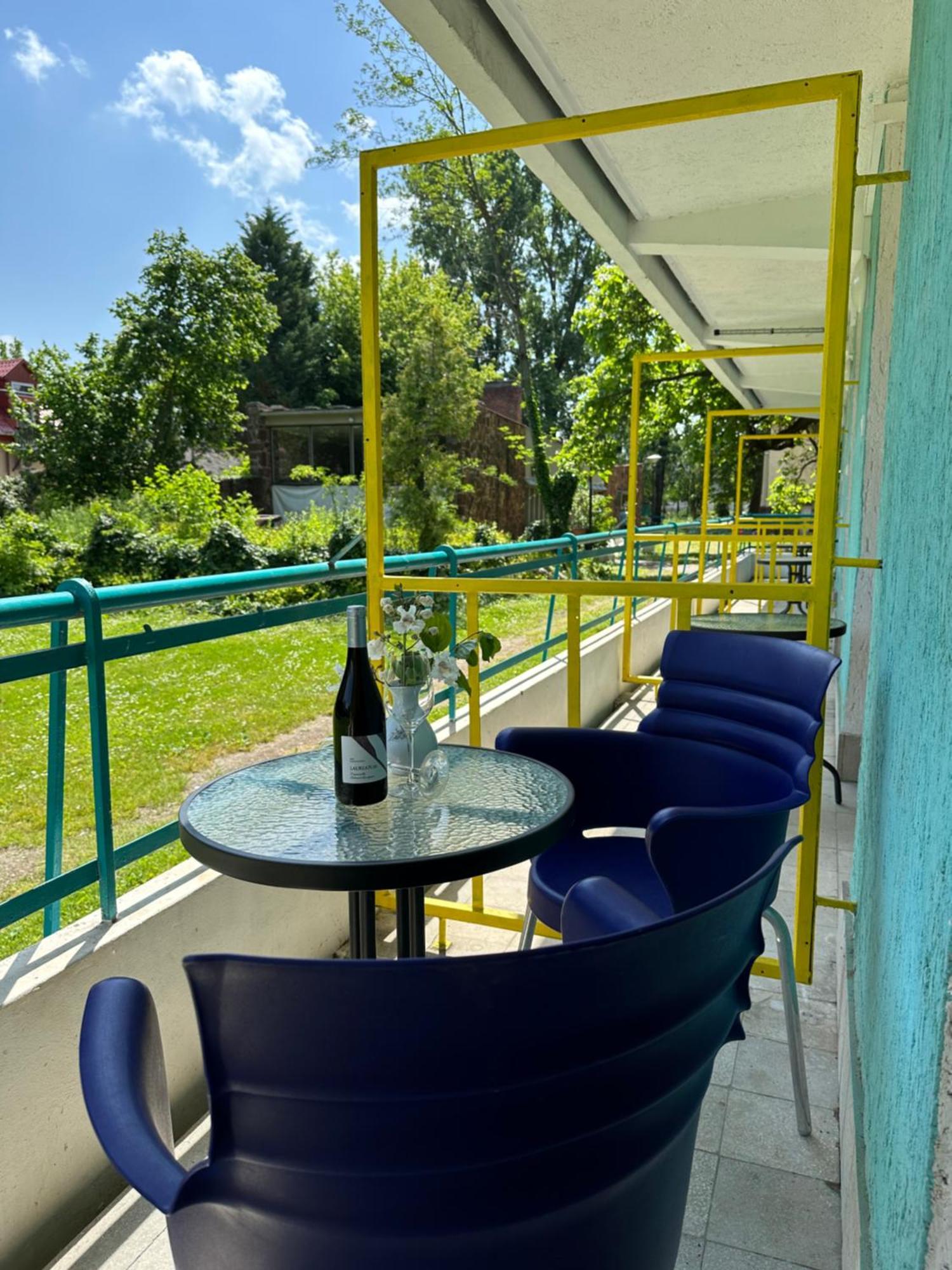Lelle Beach Club Balatonlelle Ngoại thất bức ảnh